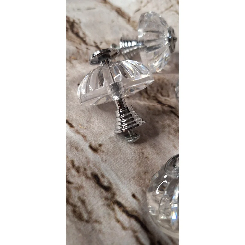 5 Vintage Clear Victorian style KNOBs for Door or Drawer or Cabinet‎ Pull